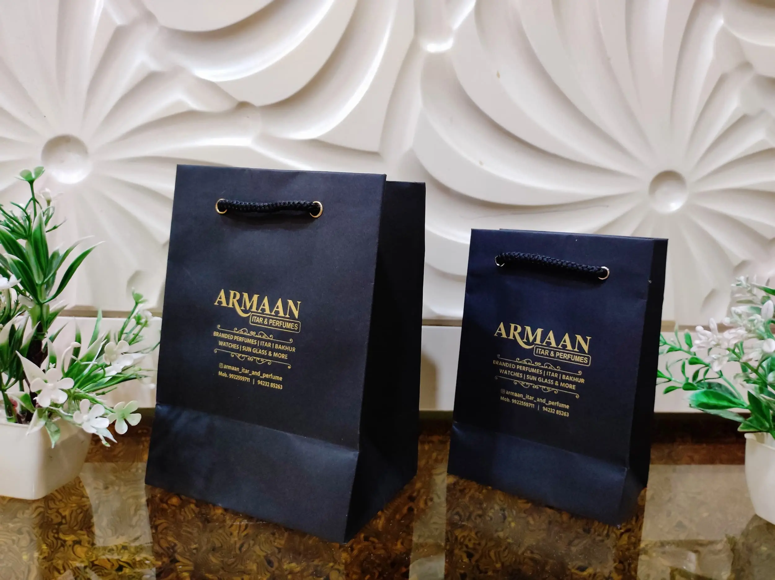 Custom shopping customised paper bags manufacturer India