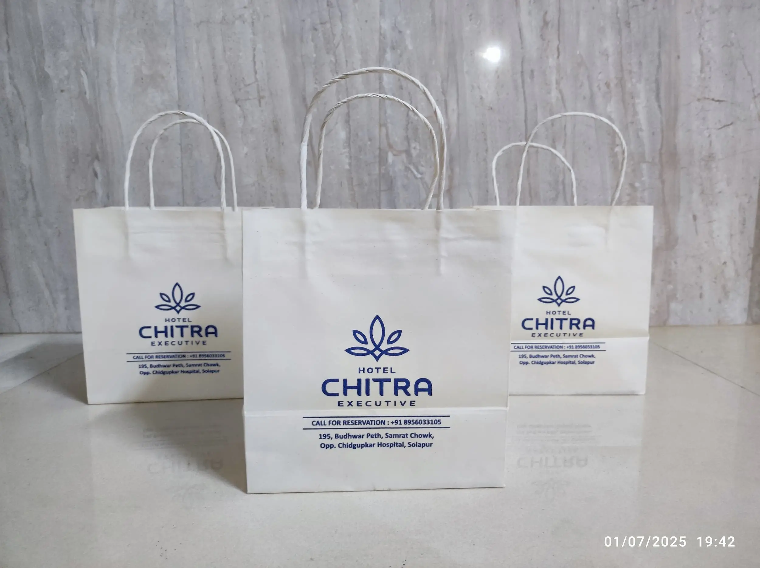 Custom shopping customised paper bags manufacturer India